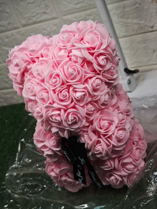Oso de peluche rosa flores San Valentín