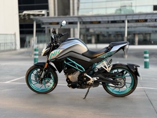 CFmoto NK 300 Naked 2023