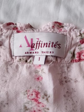 Blusa Infinities floral rosa talla S