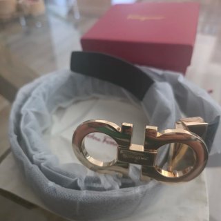 Cinturón Salvatore Ferragamo 44/110 Negro/Dorado