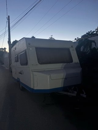 Caravana Moncayo 5 plazas – 750 kg – Con documenta