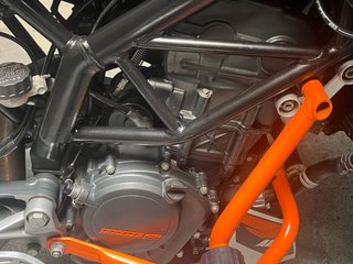 KTM Duke 125 (2014) 15cv