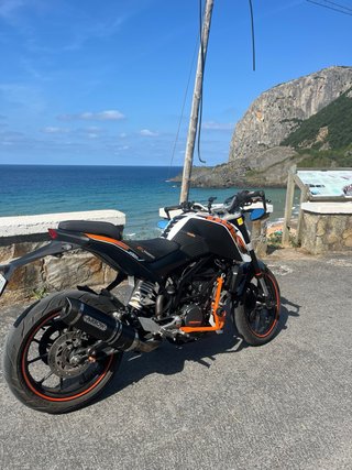 KTM Duke 125 (2014) 15cv