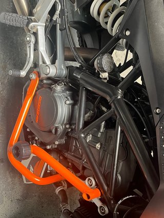 KTM Duke 125 (2014) 15cv