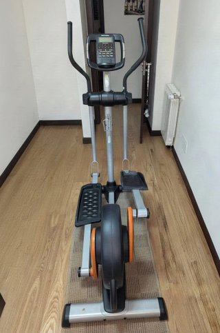 Bicicleta Elíptica Pro-Form Compacta
