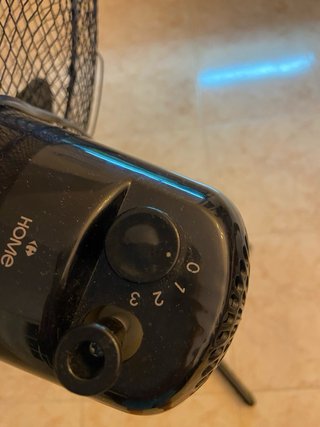 Ventilador de pie 3 velocidades. Poco consumo.
