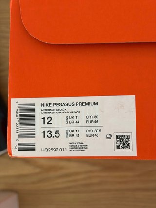 Nike Pegasus Premium Negro/Gris