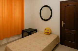 Se alquila habitación