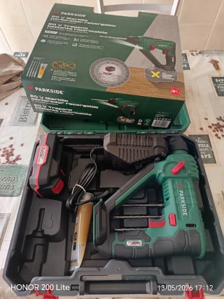 Taladro Percutor Parkside 20V COMPLETO