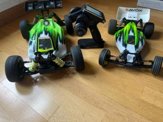 Coche RC Team Associated + XRAY XB4. Coches rc.