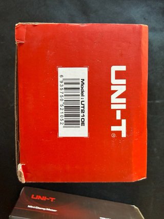 Medidor Pinza Digital UNI-T UT210E