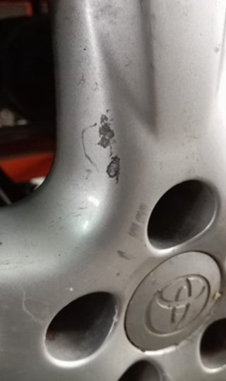 Llanta toyota rav4 2.0 d 2 gen 46588