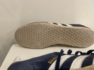 Adidas Gazelle Azul Marino Talla 43.5