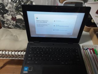 Chromebook Escolar ASUS Negro CR1104FGA-NS0038