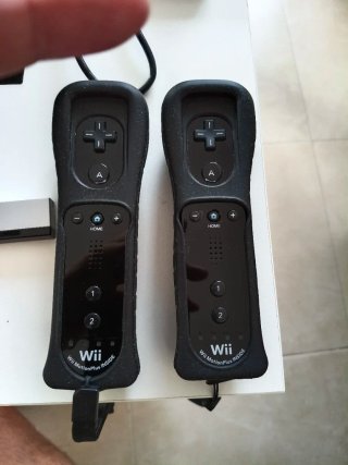 Nintendo Wii Negra + Accesorios + Juegos