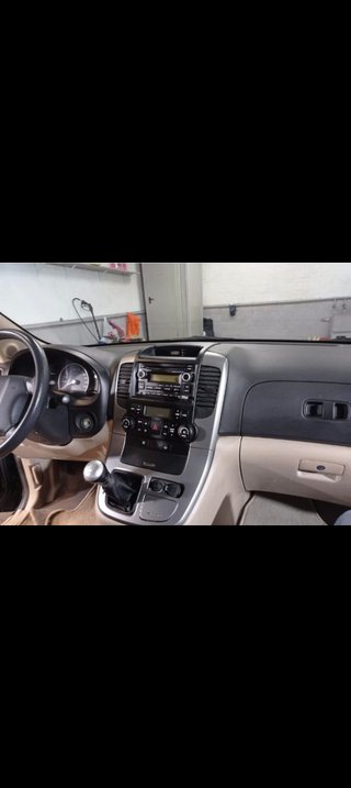 KIA Carnival 2010