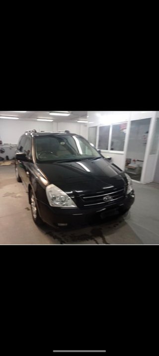 KIA Carnival 2010