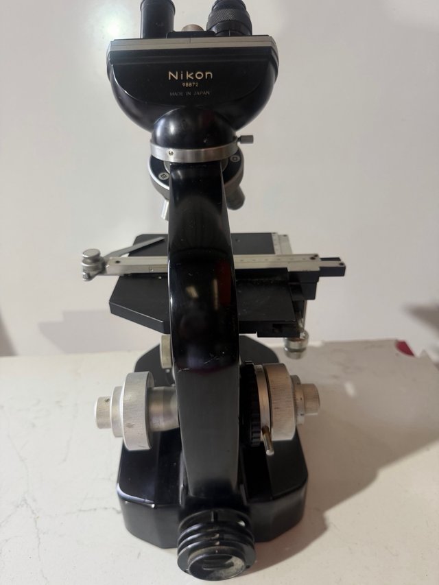 Microscopio Nikon Profesional Vintage