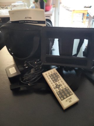 DVD Portátil AiTROM para Coche