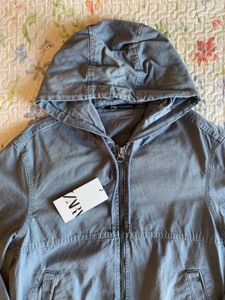 Chaqueta Bomber Zara cremallera azul