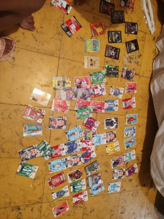 Lote Cartas Pokémon y Fútbol