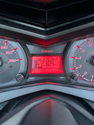 YAMAHA TMAX 530