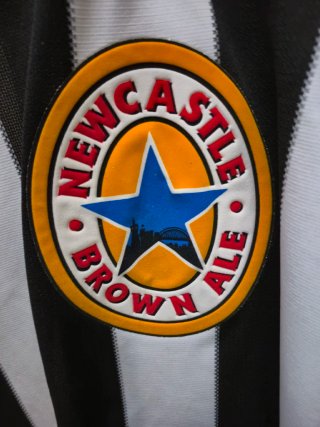 Newcastle United 1995–1997 Away Shirt Brown Ale TL
