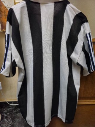 Newcastle United 1995–1997 Away Shirt Brown Ale TL