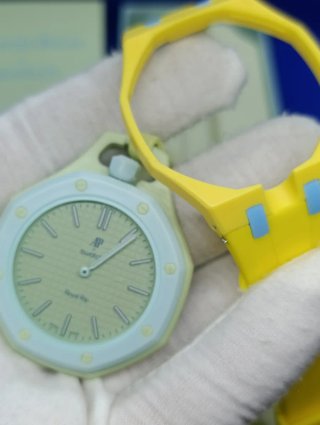 Swatch Royal Pop - Reloj de Bolsillo Azul y Amaril