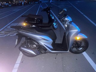 Honda SH 125i Sport Gris Platinum