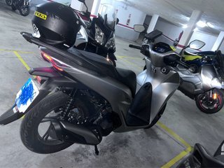 Honda SH 125i Sport Gris Platinum