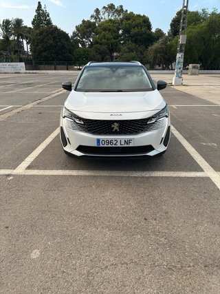Peugeot 5008 2021