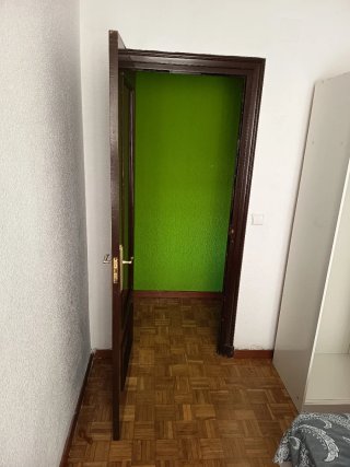 Alquilo habitación amueblada Torrejón de ardoz