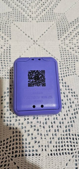 Bitzee Morado Pixelado
