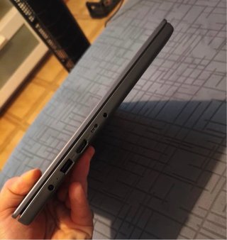 Portátil Lenovo IdeaPad Slim 3 15IRH10 15.1"