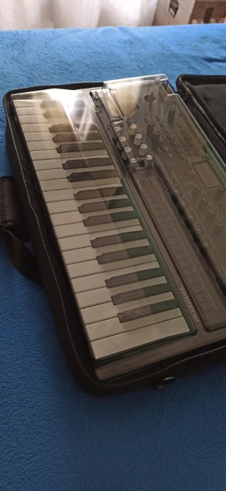 KORG WAVESTATE MKII COMO NUEVO MAS EXTRAS