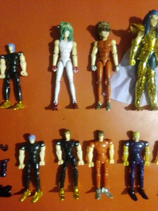 20 Figuras Los Caballeros del Zodiaco 2001 y 2003