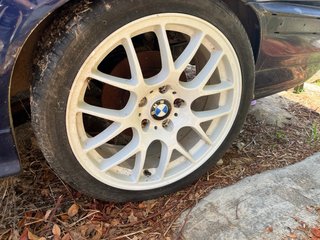 Llantas 18”x8 BMW Blancas Tipo BBS, buen estado.