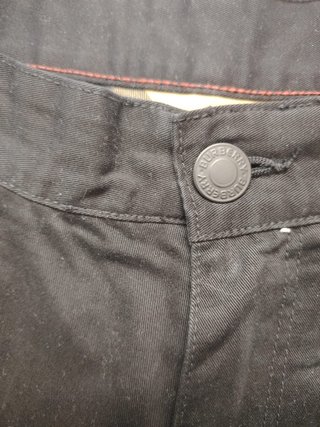Pantalón Burberry Negro