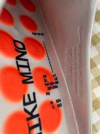 Nike Mind 001