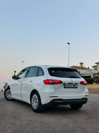 Mercedes B200d Automático 2021 · Garantía 12m