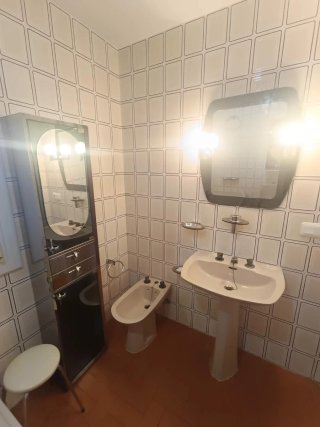 Mobiliario vintage para vivienda. Lote completo