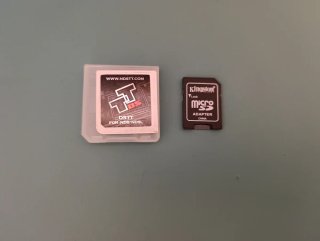 Nintendo DS Lite + Tarjeta Multijuego + 4 Juegos
