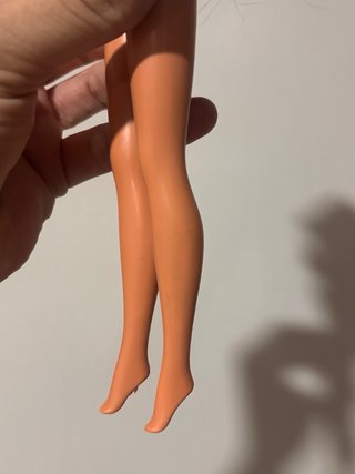 Muñeca Barbie con traje de baño