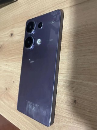 POCO morado