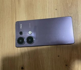 POCO morado