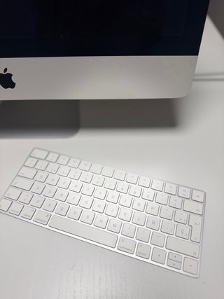 iMac 21.5 2016 8GB RAM i5