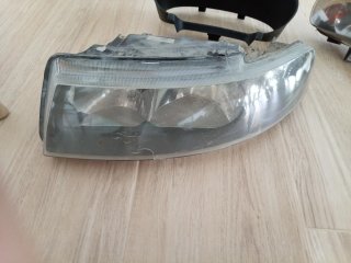 Faros de coche