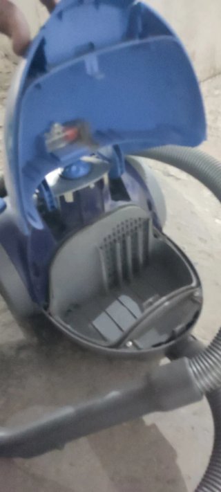 Aspiradora De Bolsa Bluesky 1600W