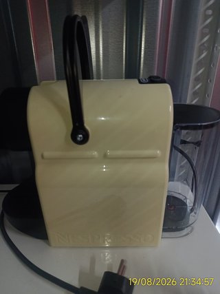 Cafetera Nespresso Inissia DeLonghi